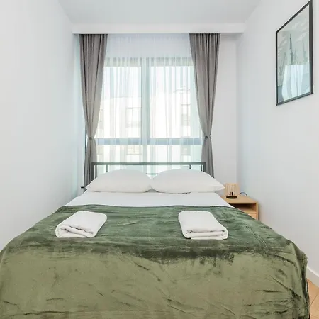 Doki Montownia - Pistacjowy By Grand * Gdańsk